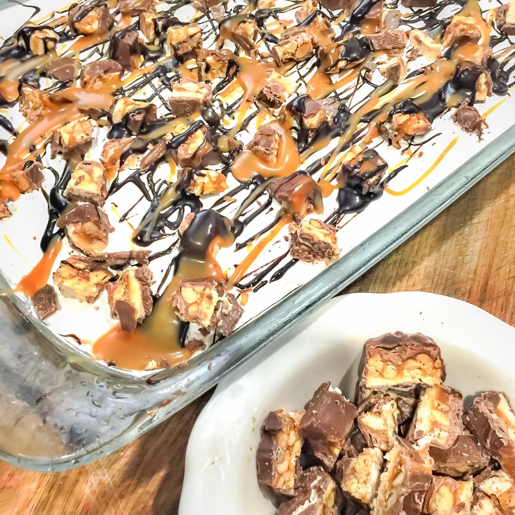 no bake snickers cake pyrex