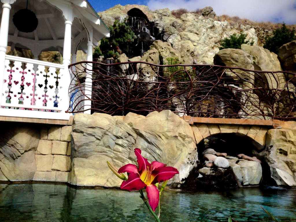 Kids Madonna Inn_ pool_