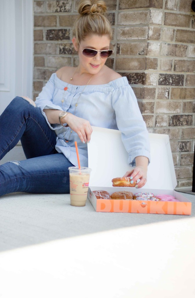 Dunkin Donuts Breakfast Squares Blueberry Latte-2