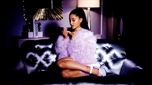 ariana gif